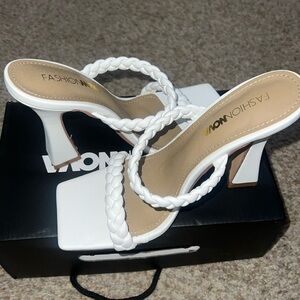 Fashion Nova Women’s size 7 heels - NEVER Worn